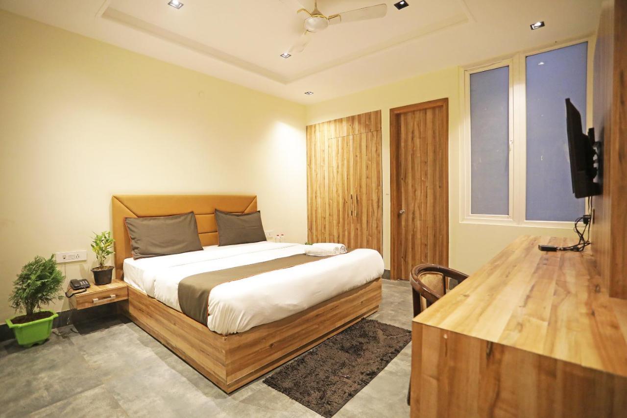 Goodluck Suites Near Delhi Airport Hotel
