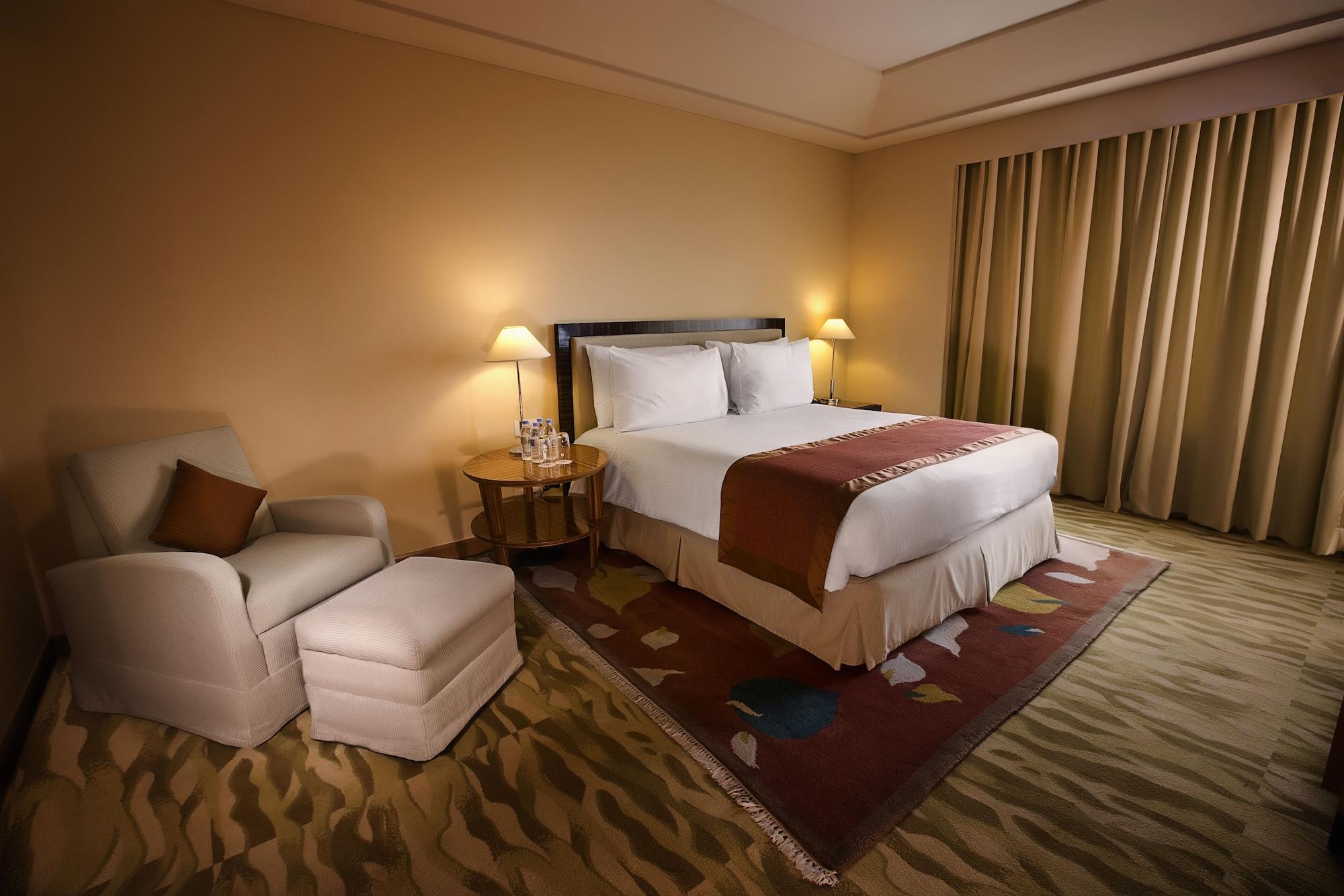 Hotel The Grand 5*