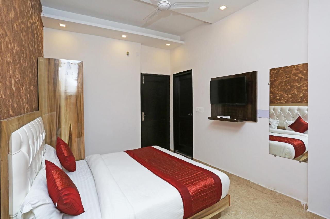 Hotel Oyo 12673 The Diplomat 3*