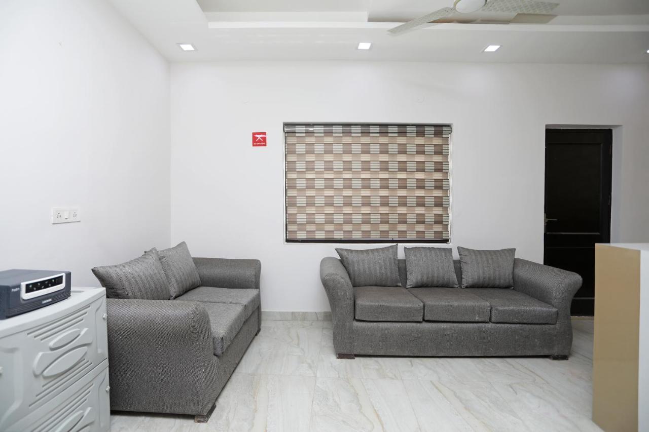Hotel Oyo 12673 The Diplomat 3*