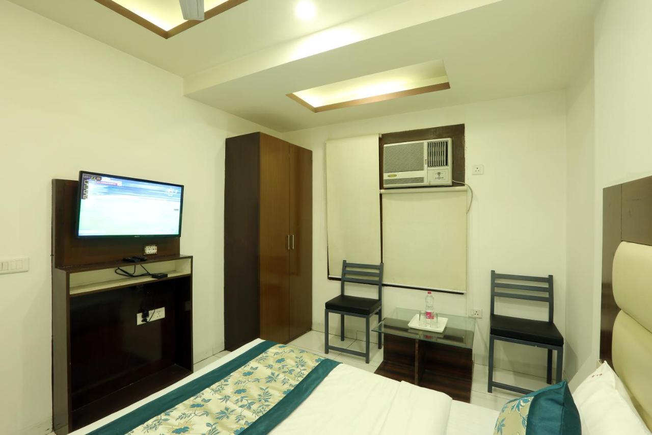 Bed & Breakfast Qualia Suites At Delhi Airport New Delhi
