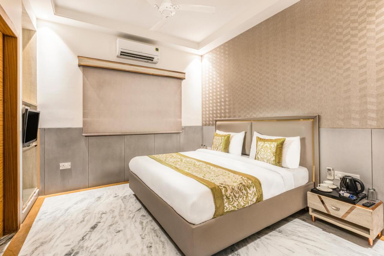 Star By Star Group- Near Delhi Airport Hotel Nova Deli