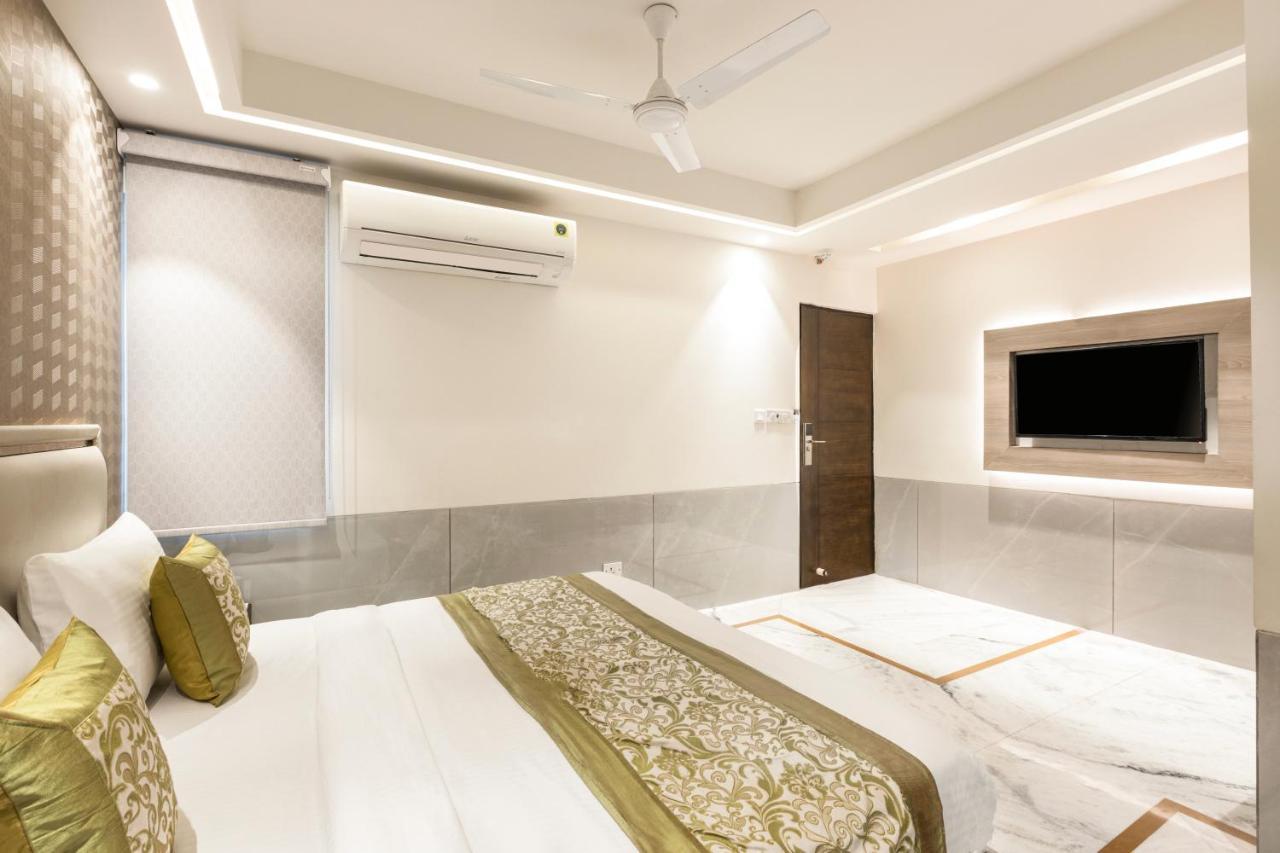 Star By Star Group- Near Delhi Airport 3* Nova Deli