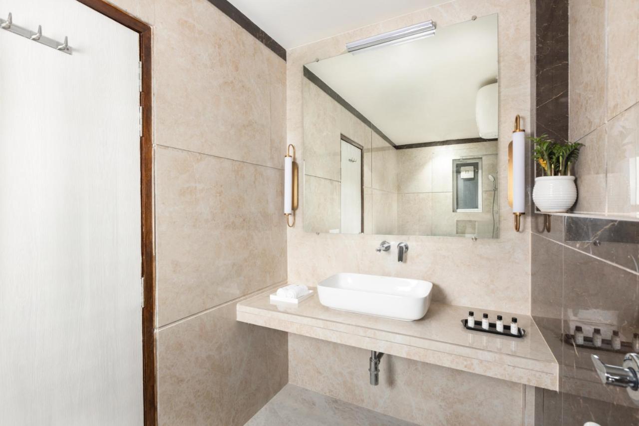 Hotel Star By Star Group- Near Delhi Airport 3*
