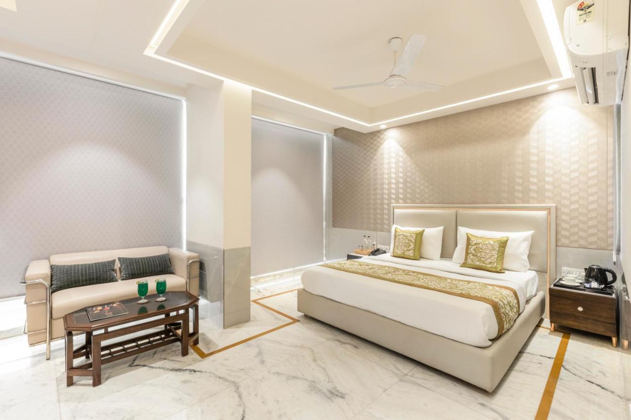 Star By Star Group- Near Delhi Airport Hotel 3*