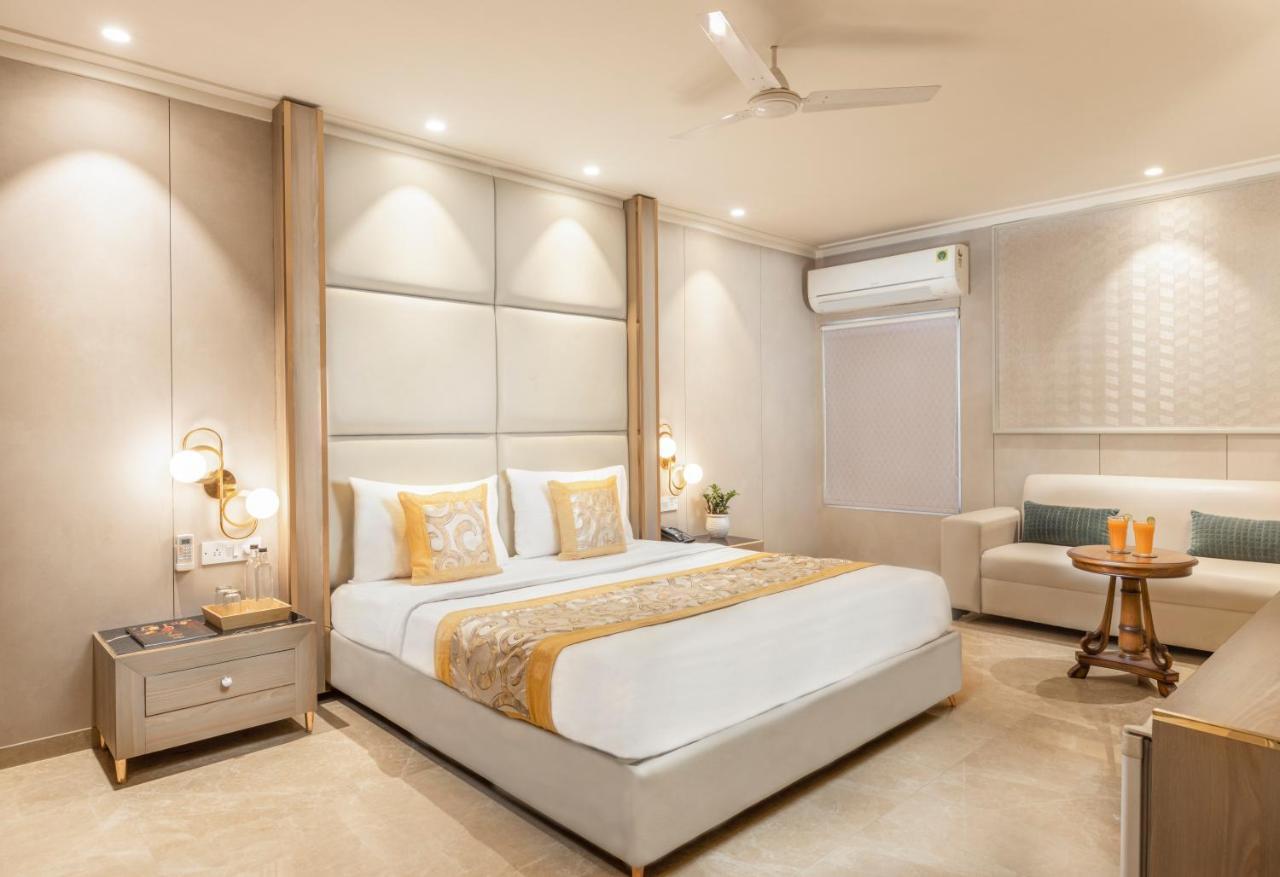 Hotel Star By Star Group- Near Delhi Airport Nova Deli