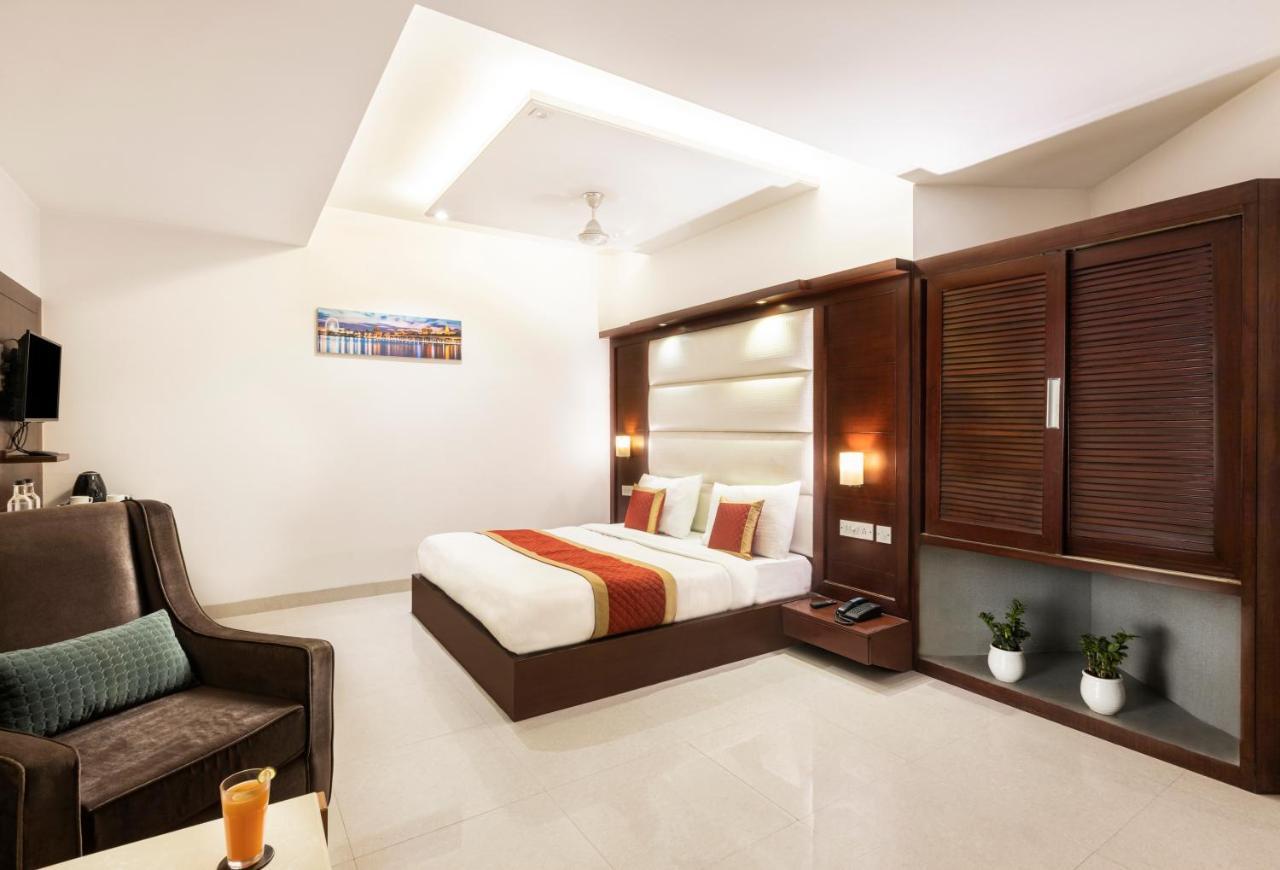 Star By Star Group- Near Delhi Airport Hotel Nova Deli