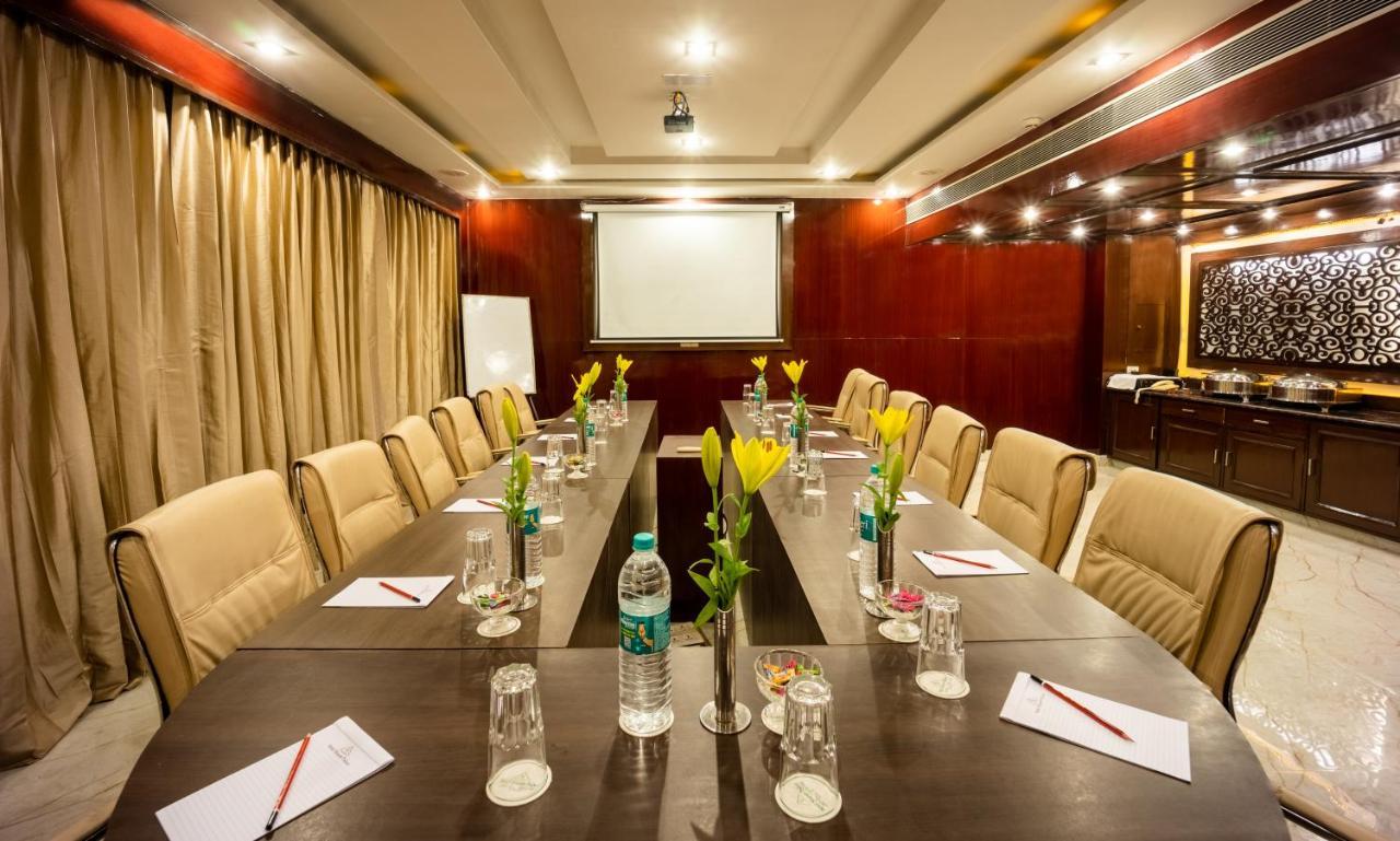 Shanti Palace Mahipalpur 4*
