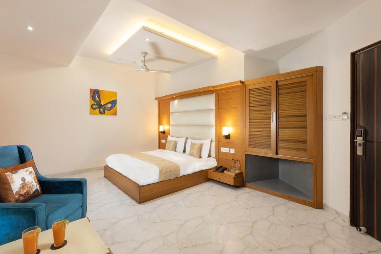 Star By Star Group- Near Delhi Airport Hotel 3*
