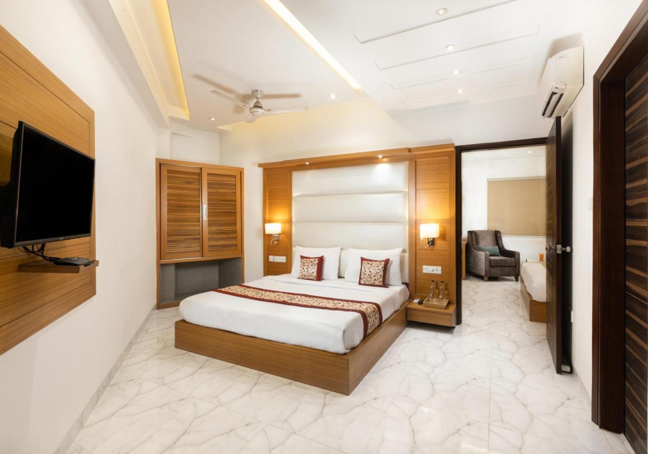 Star By Star Group- Near Delhi Airport 3* Nova Deli