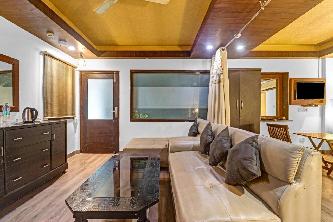 Hotel Oyo Townhouse 604 The Royal Galaxy 4*
