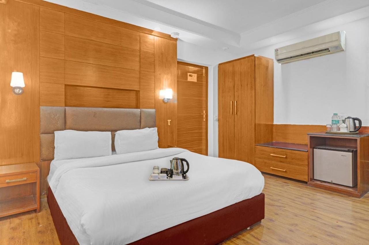 Oyo Townhouse 604 The Royal Galaxy New Delhi