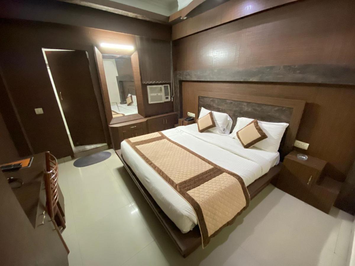 Hotel Airport Vishal Residency New Delhi