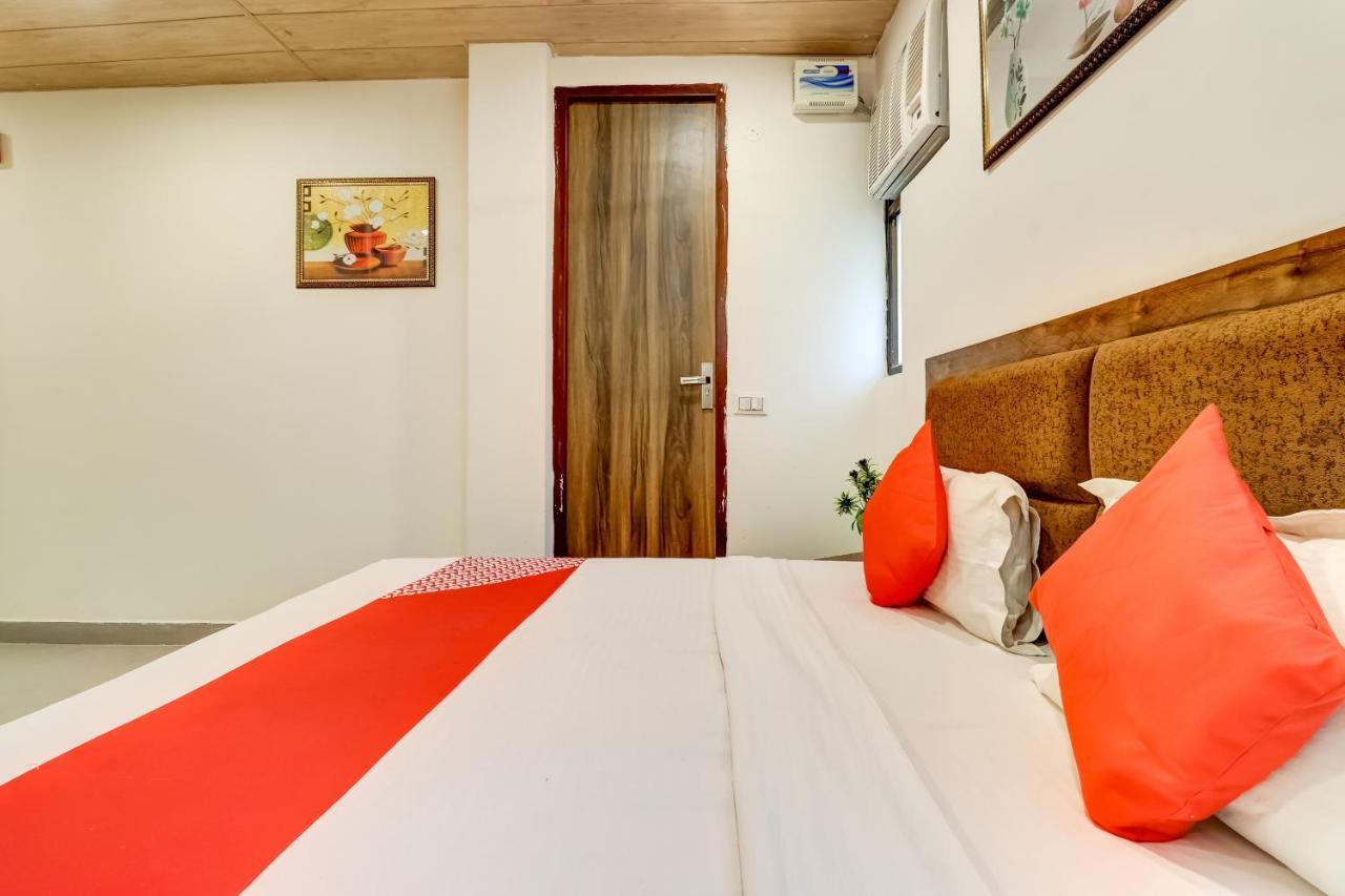Oyo Ramada Near Dashrath Puri Metro Station New Delhi