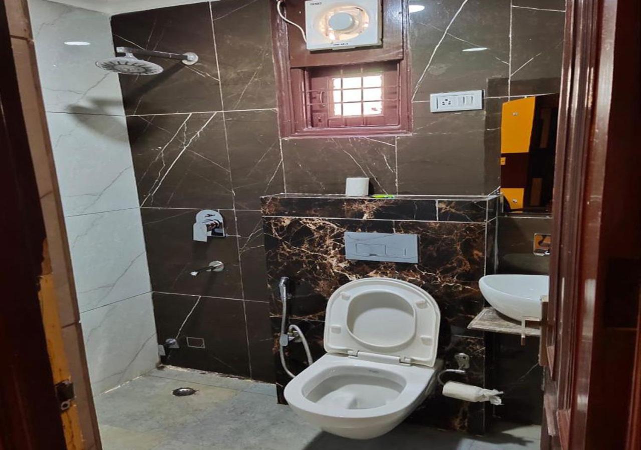 Hotel Olive & Blue - Govt Approved Hotel Near Delhi Airport Hotel 3*