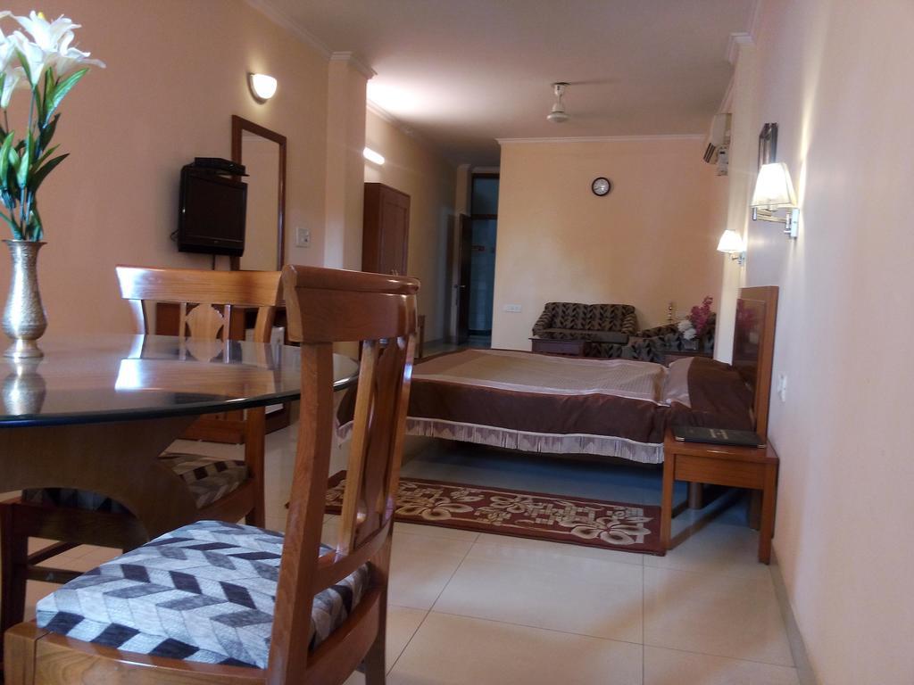 Airport Hotel 2*