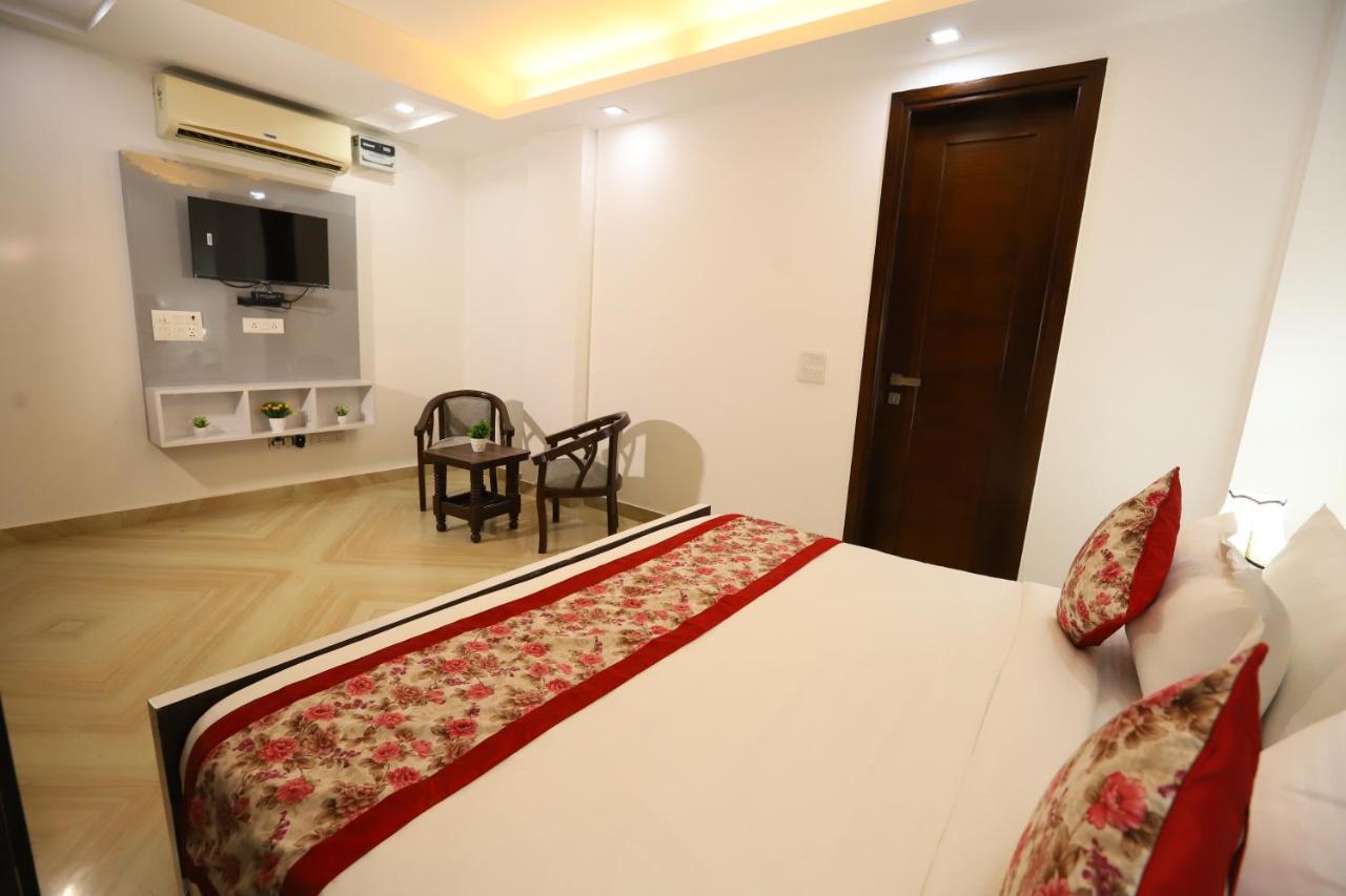 Nature View Park Metro Couple Friendly Hotel 3*