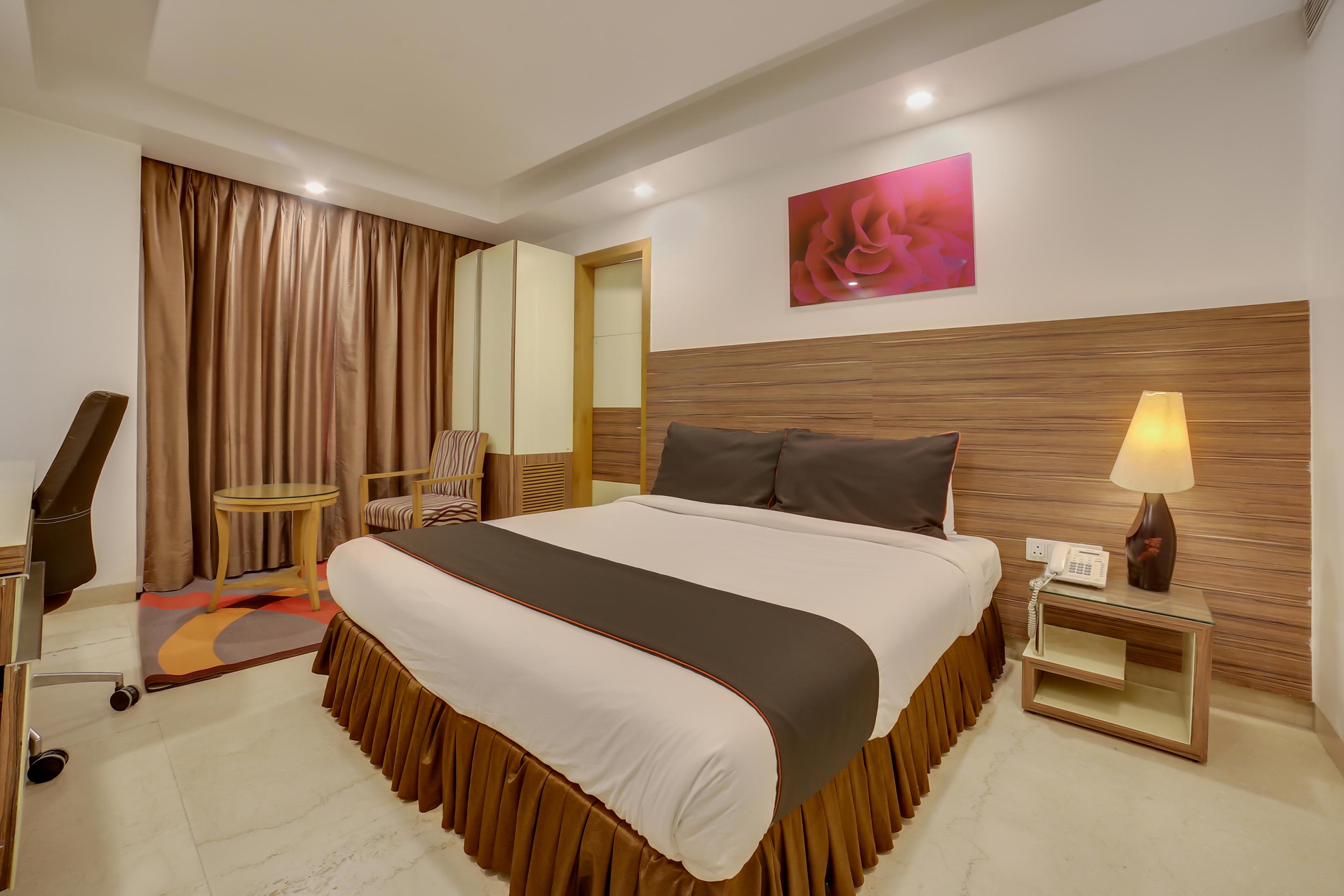 Hotel Townhouse Oak Safdarjung New Delhi