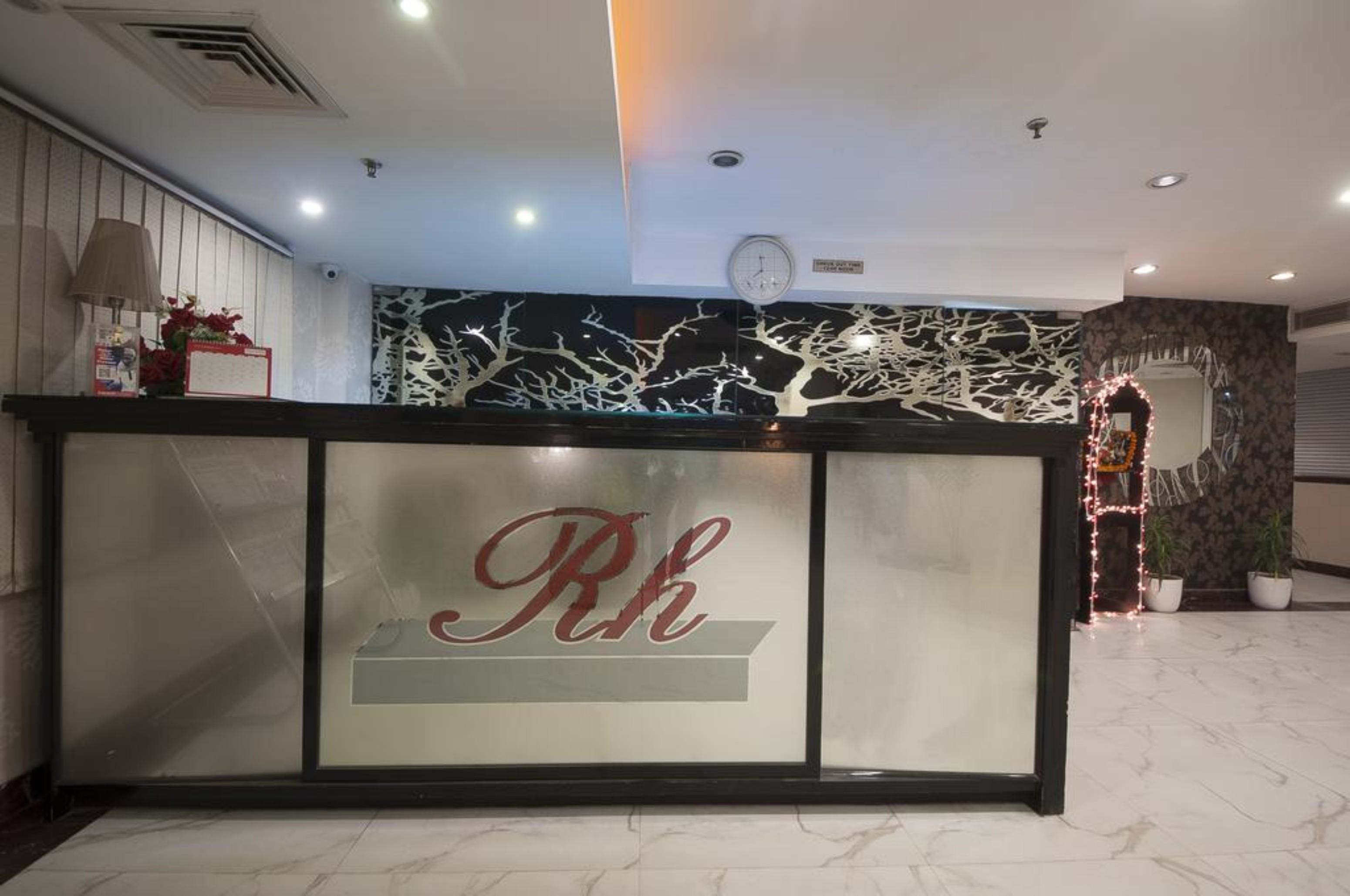 Airport Ramhan Palace Mahipalpur Hotel