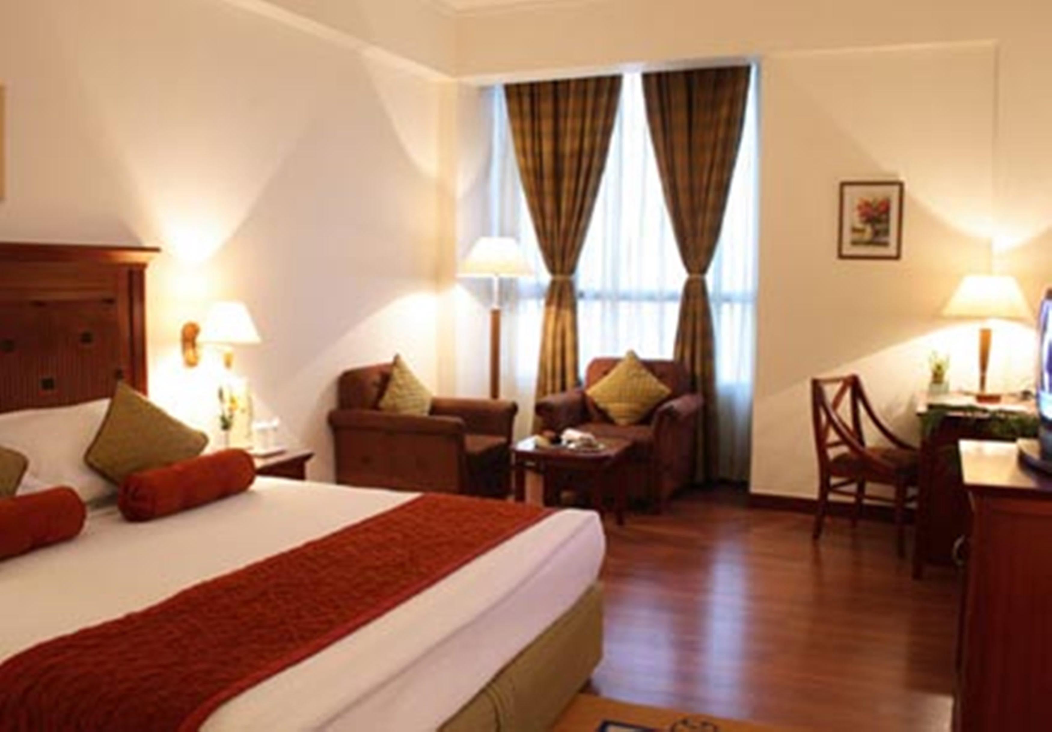 City Park Hotel 4*