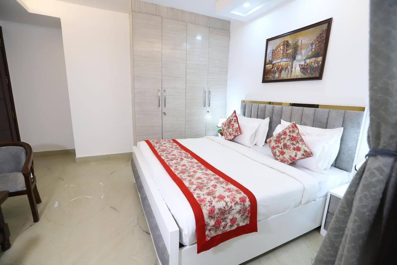 Nature View Park Metro Couple Friendly 3*