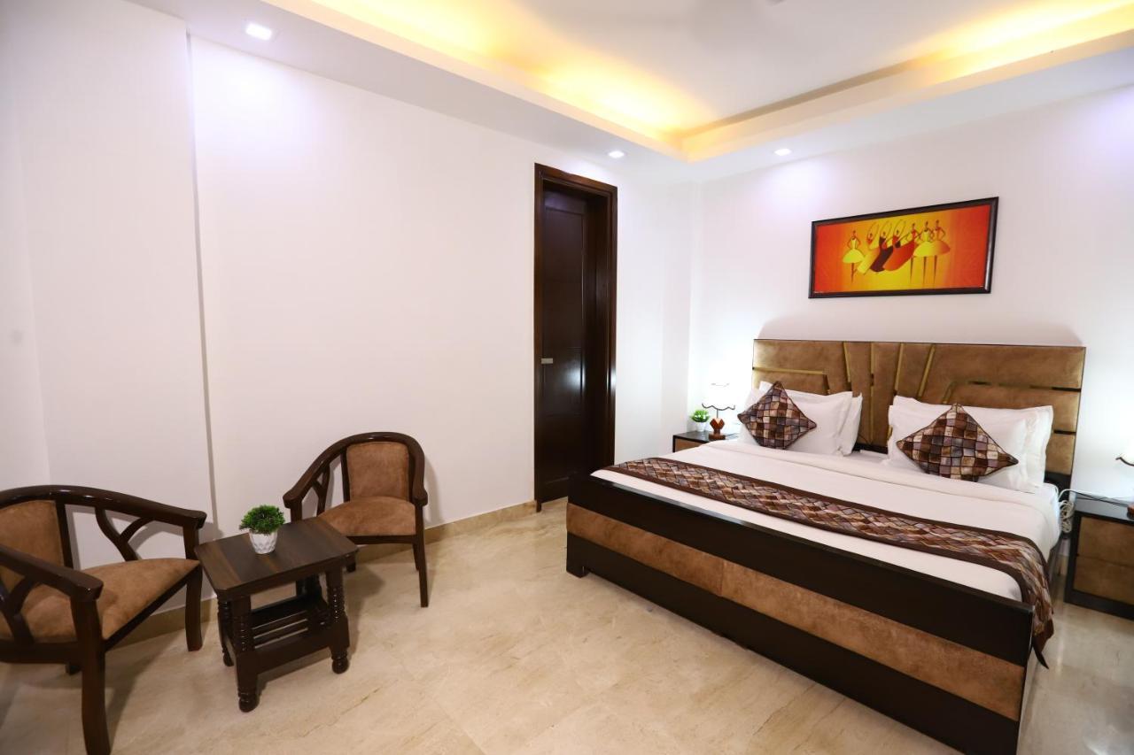 Nature View Park Metro Couple Friendly 3*