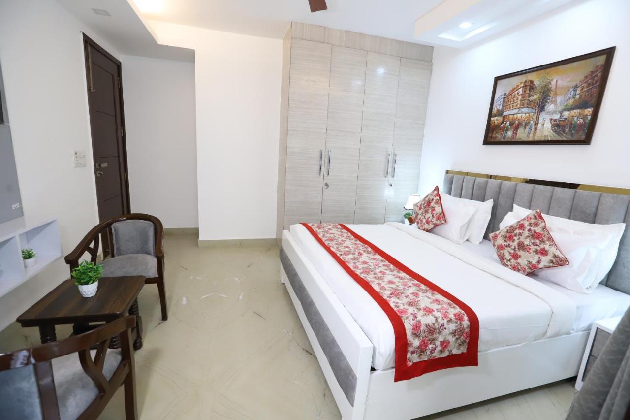 Nature View Park Metro Couple Friendly 3*