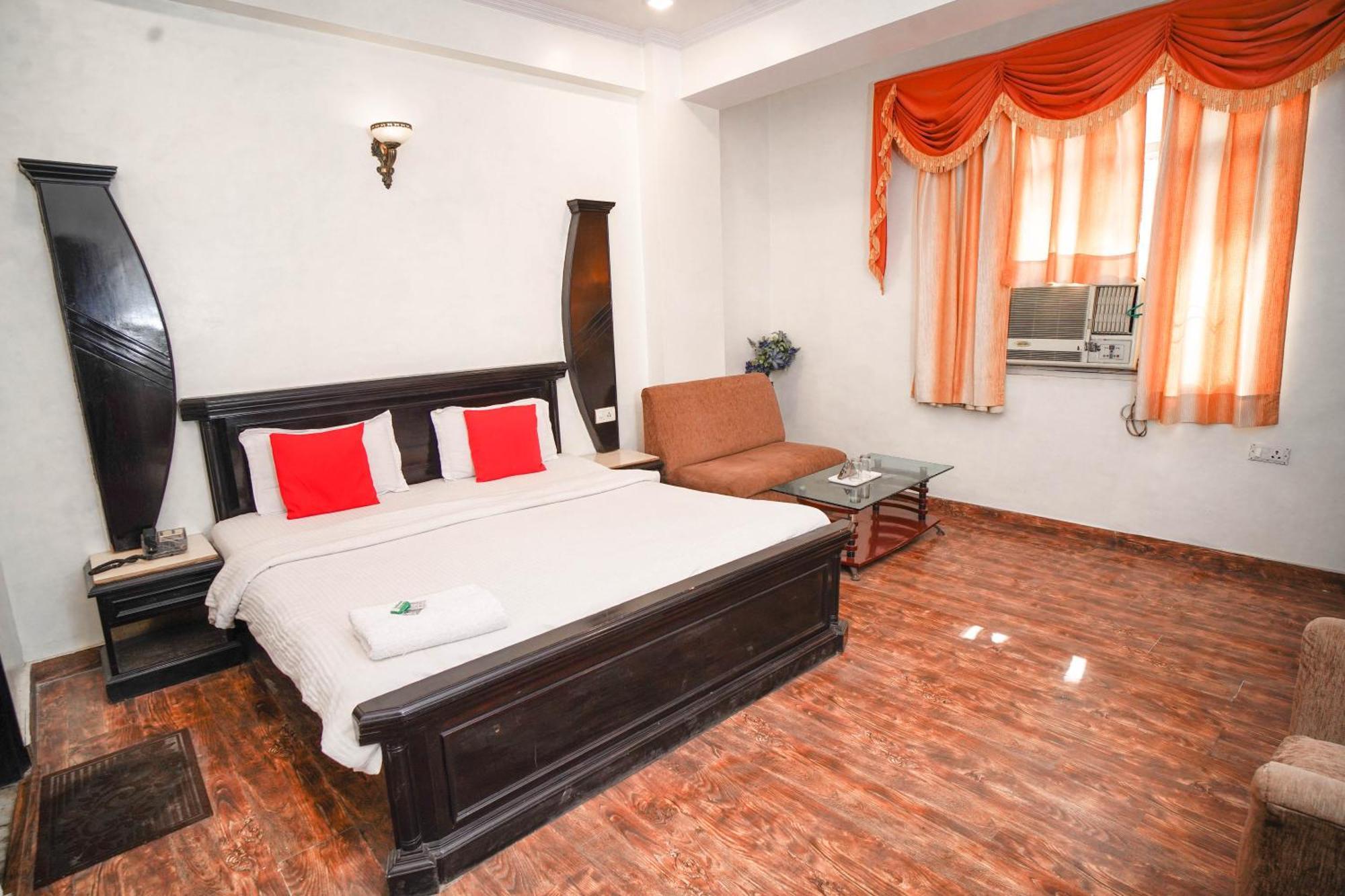 Hotel Garden View Karol Bagh