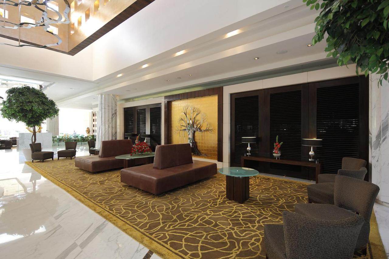Hotel The Grand New Delhi