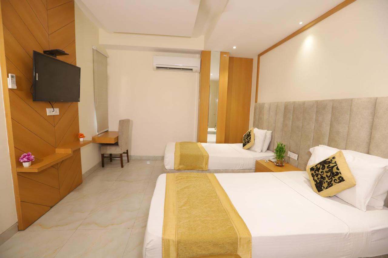 Hotel Stanley By Foxi Group- Near Delhi International Airport