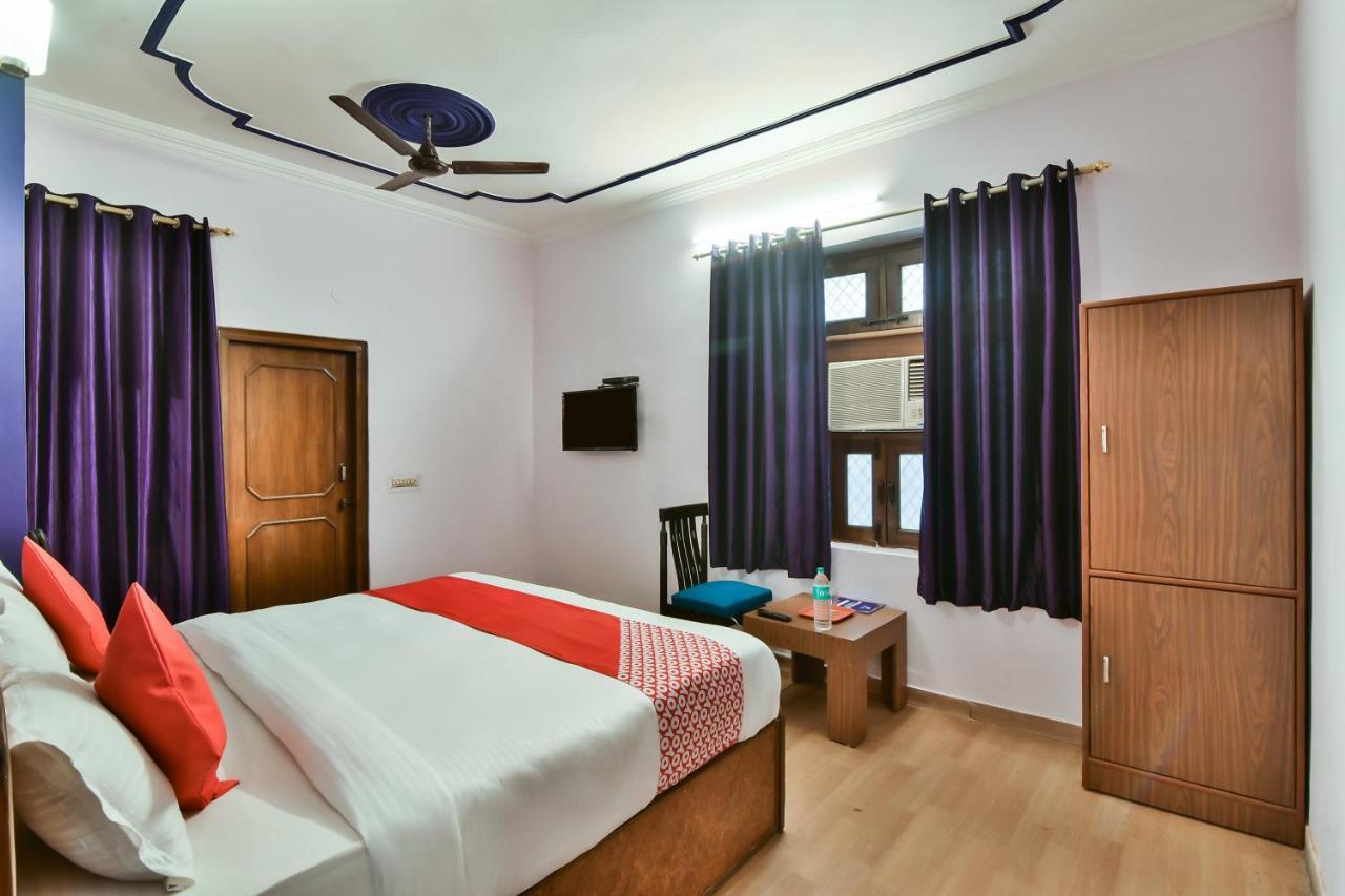 Shri Ram Hotel 4*