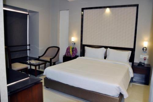 Shri Ram Hotel