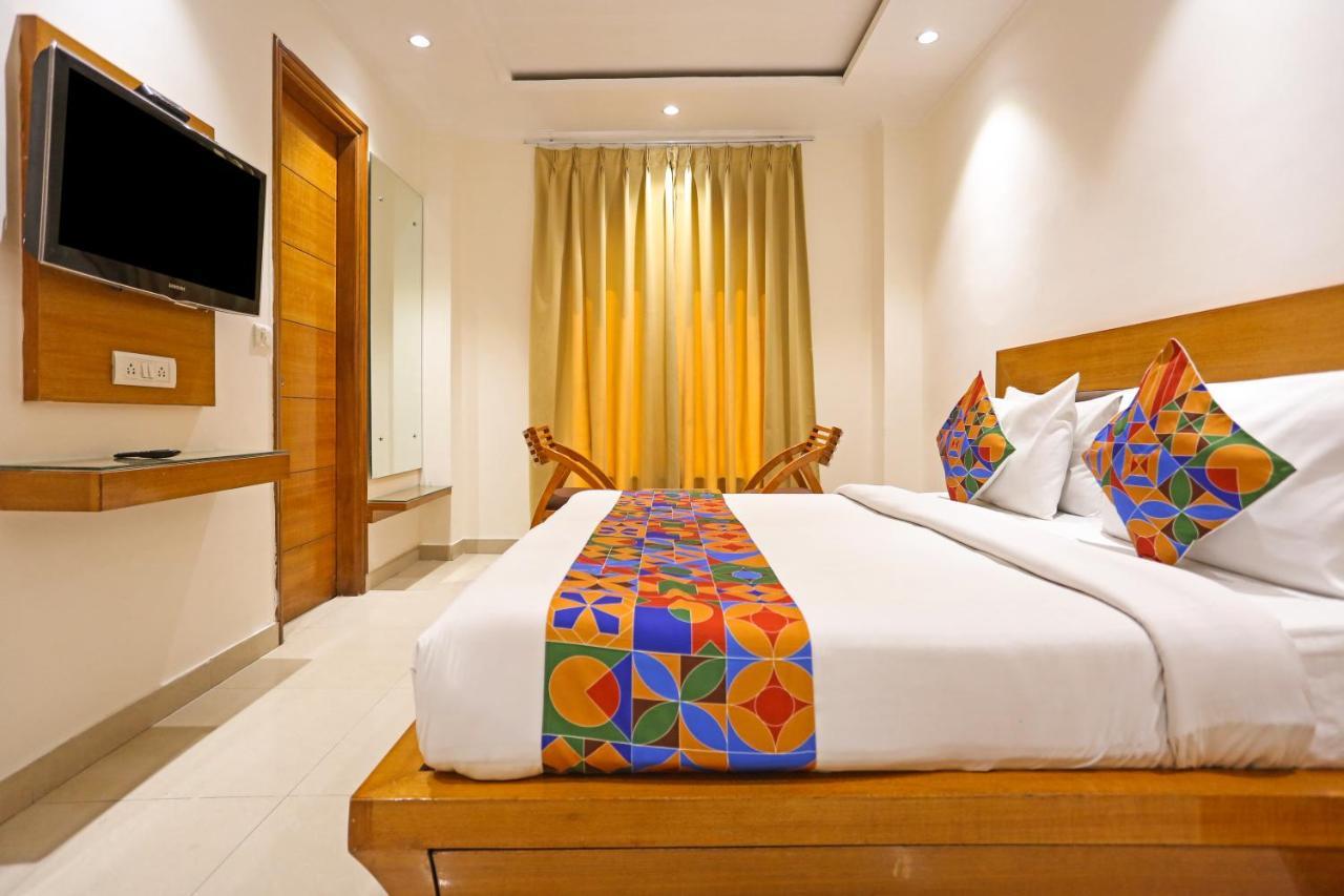 Fortuner Karol Bagh Just 1 Km From New Railway Station Hotel Delhi (National Capital Territory of India)