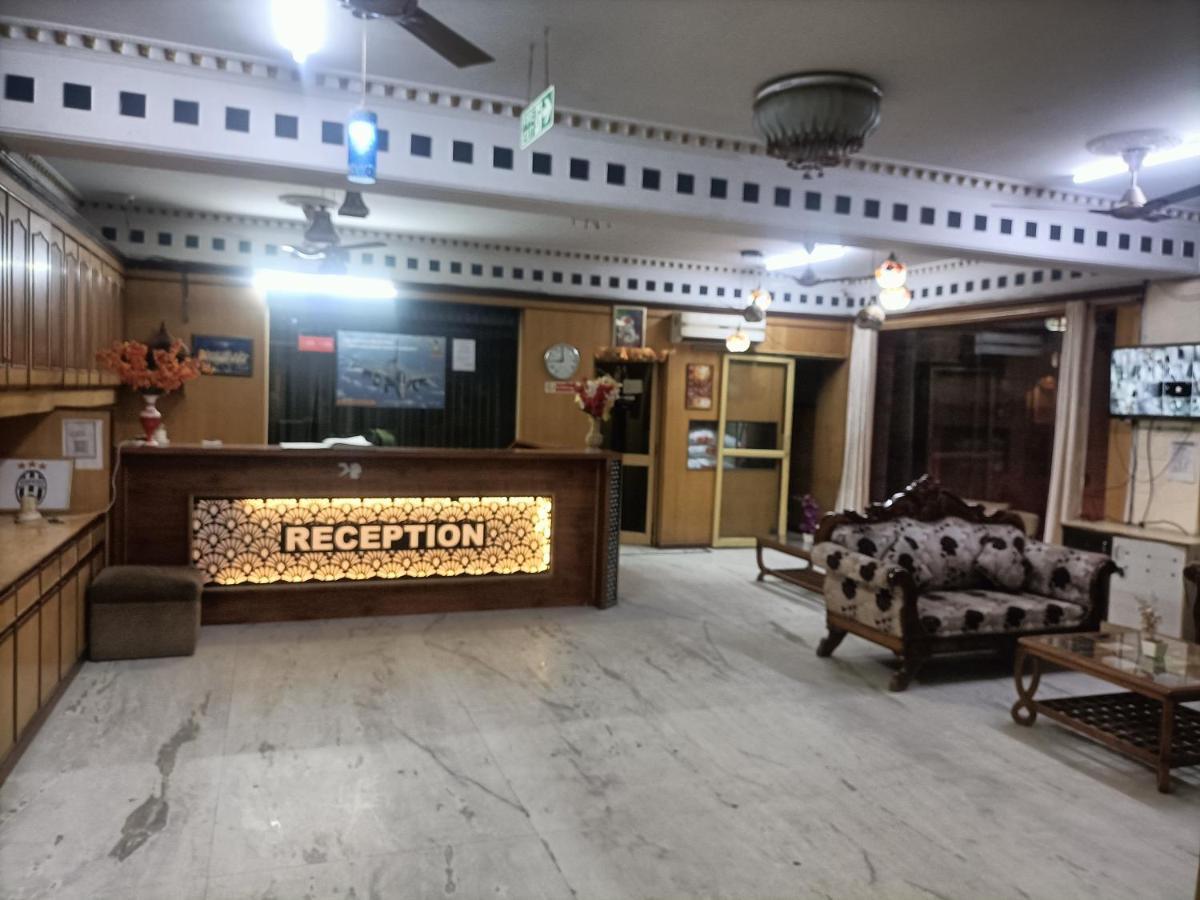 Hotel Le Mount Near Igi Airport 3*