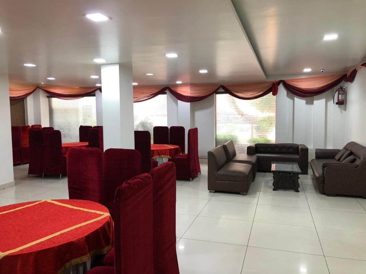 Mukund Residency And Banquet Hotel