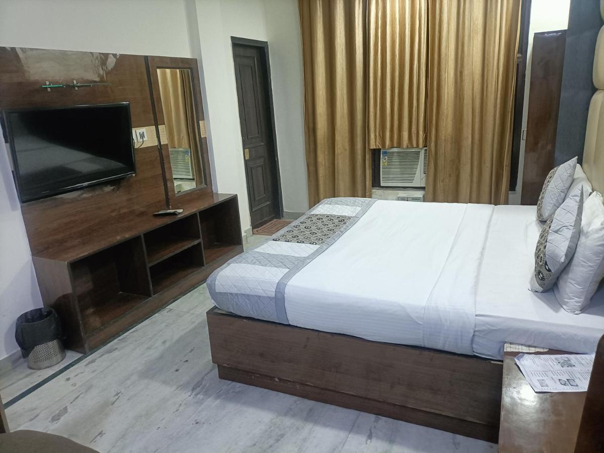 Le Mount Near Igi Airport Hotel 3*