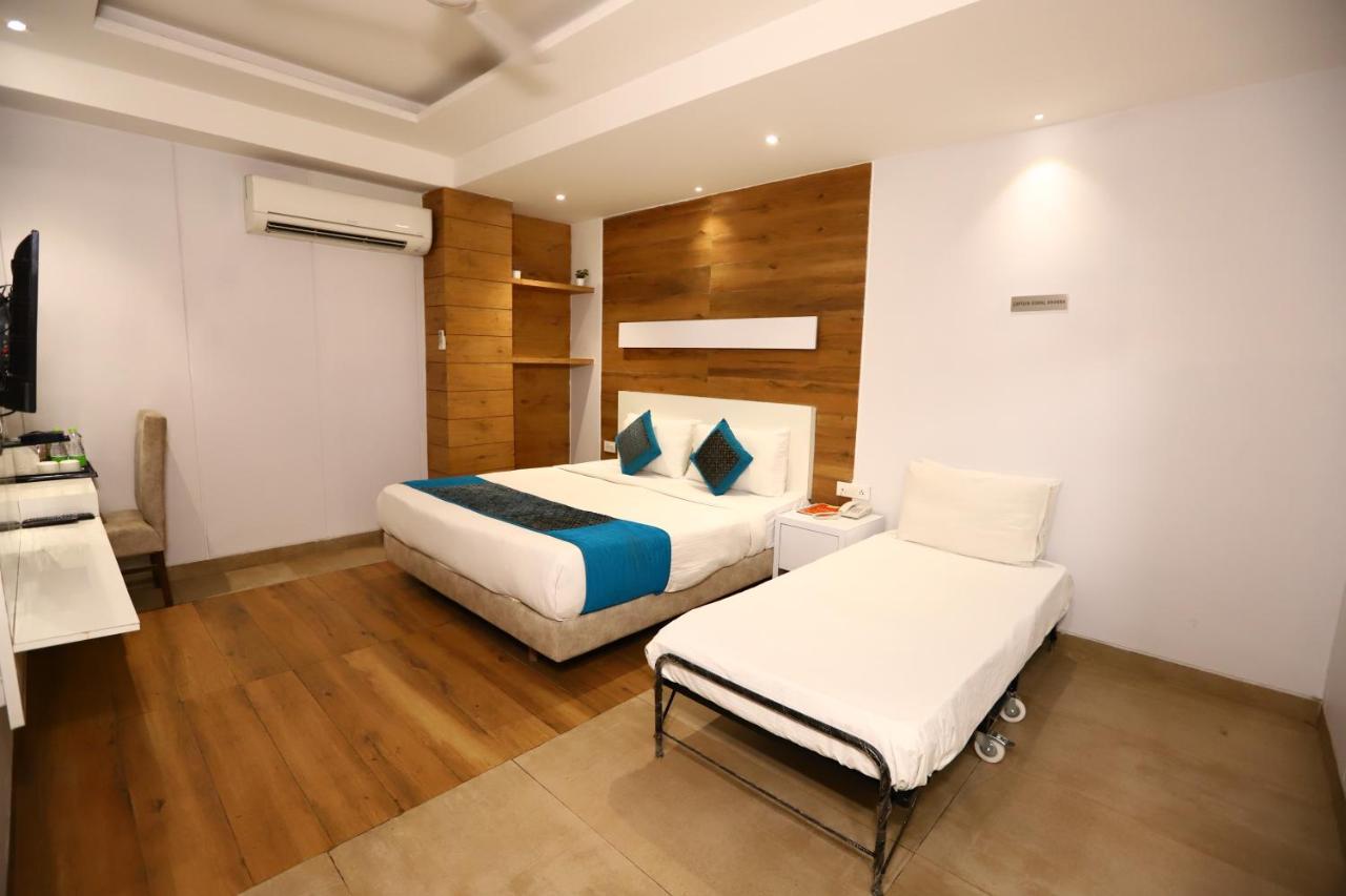 Hotel Stanley By Foxi Group- Near Delhi International Airport 4*