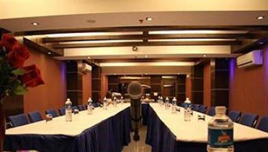 Airport Le Seasons Hotel Nova Deli