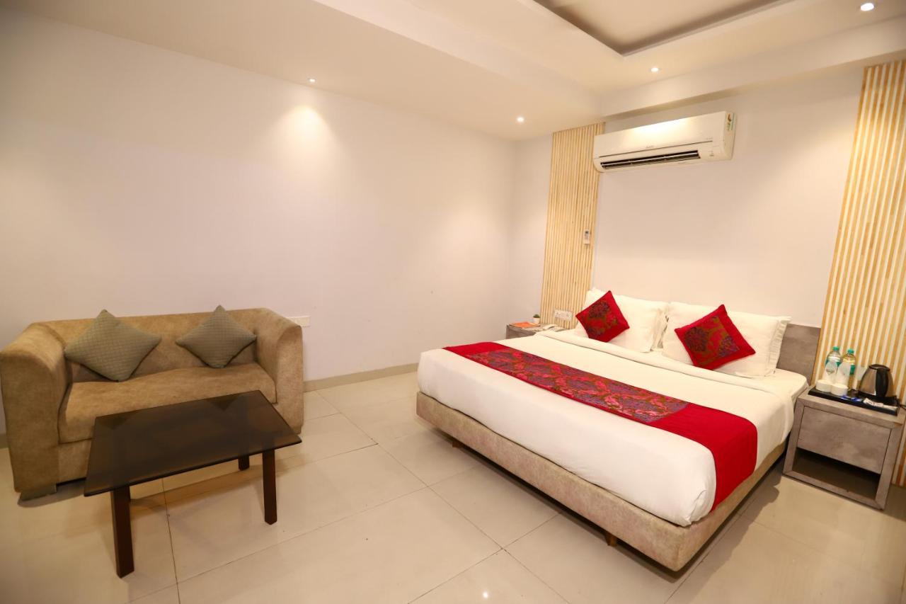 Stanley By Foxi Group- Near Delhi International Airport Hotel New Delhi