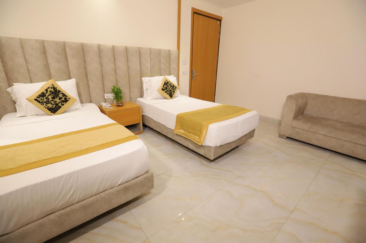 Hotel Stanley By Foxi Group- Near Delhi International Airport 4*