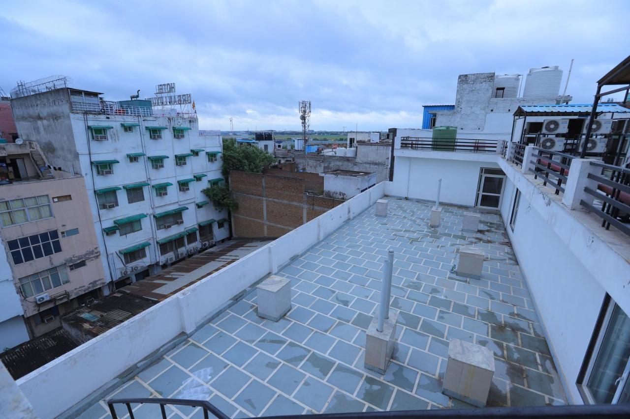 Stanley By Foxi Group- Near Delhi International Airport Hotel