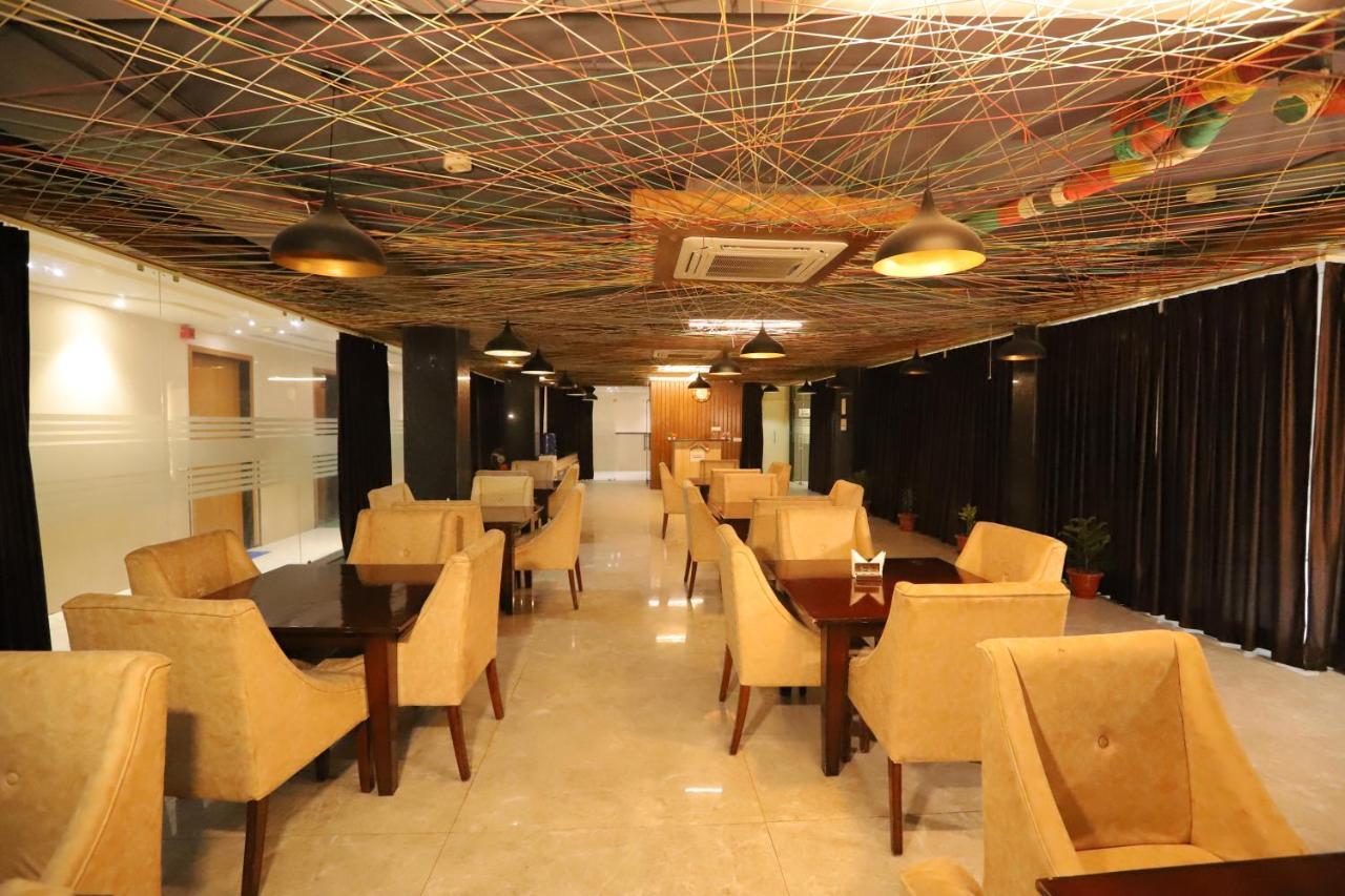 Stanley By Foxi Group- Near Delhi International Airport Hotel 4*