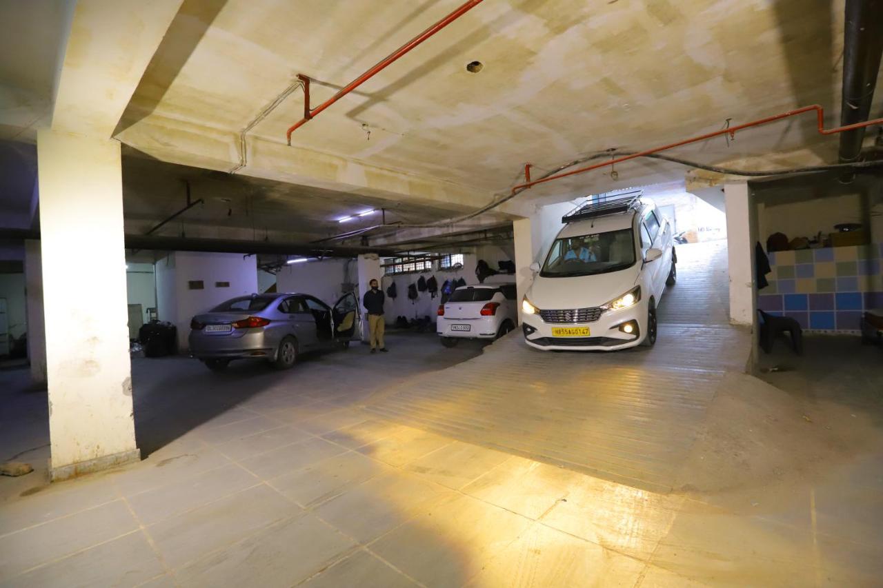 Stanley By Foxi Group- Near Delhi International Airport Hotel New Delhi