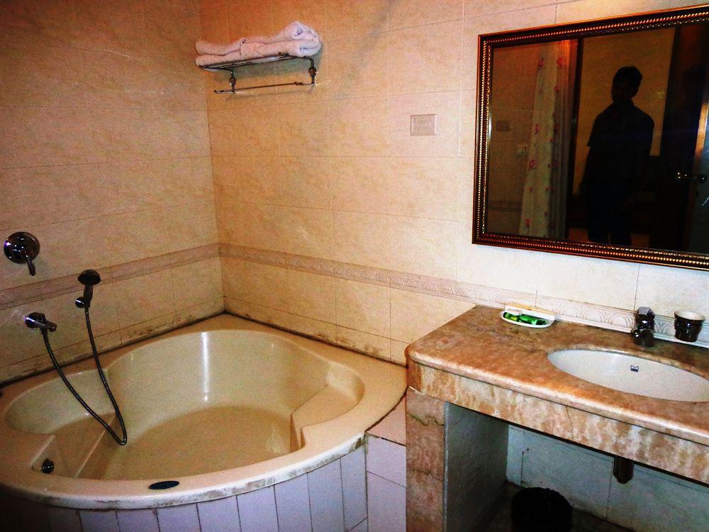 Singh Sahib Hotel 3*