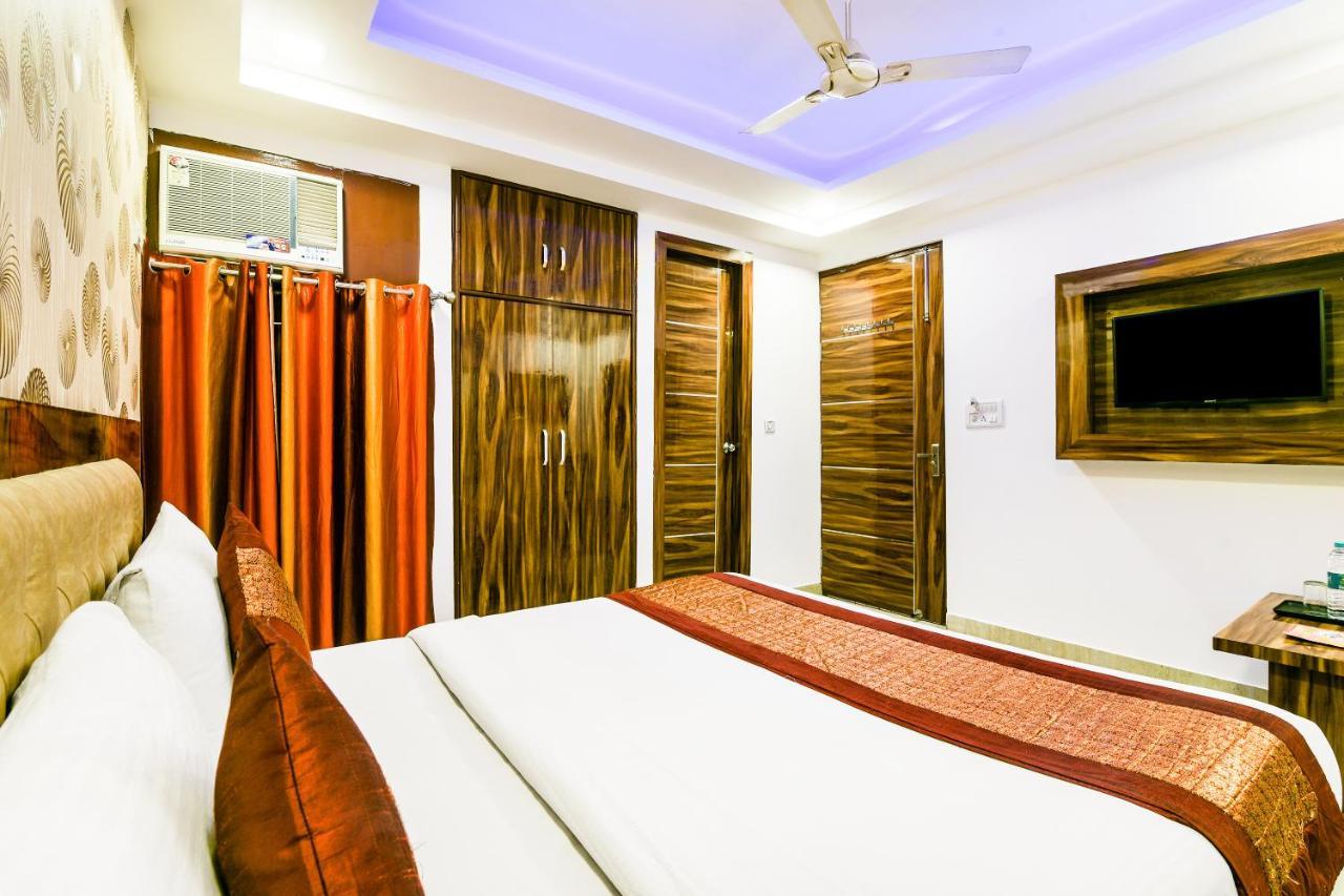 Pearl - Mahipalpur Delhi Airport Hotel