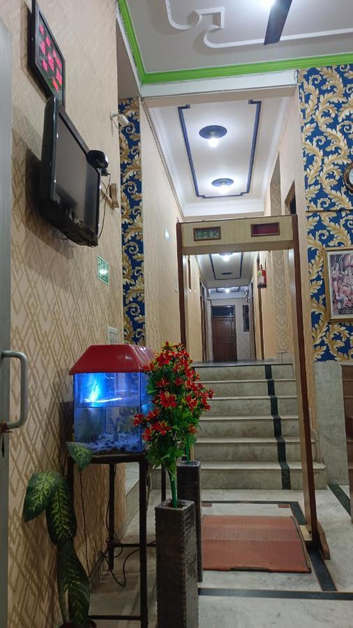 Shri Ram Hotel