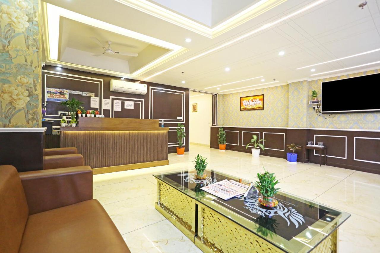 Decent - Delhi Airport Hotel New Delhi