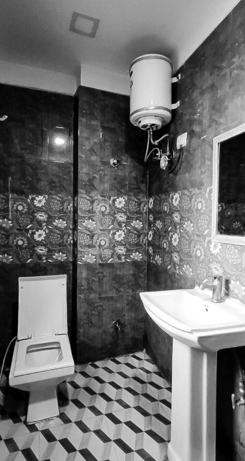 Royal Dwarka - Near Aakash Hospital 3* New Delhi