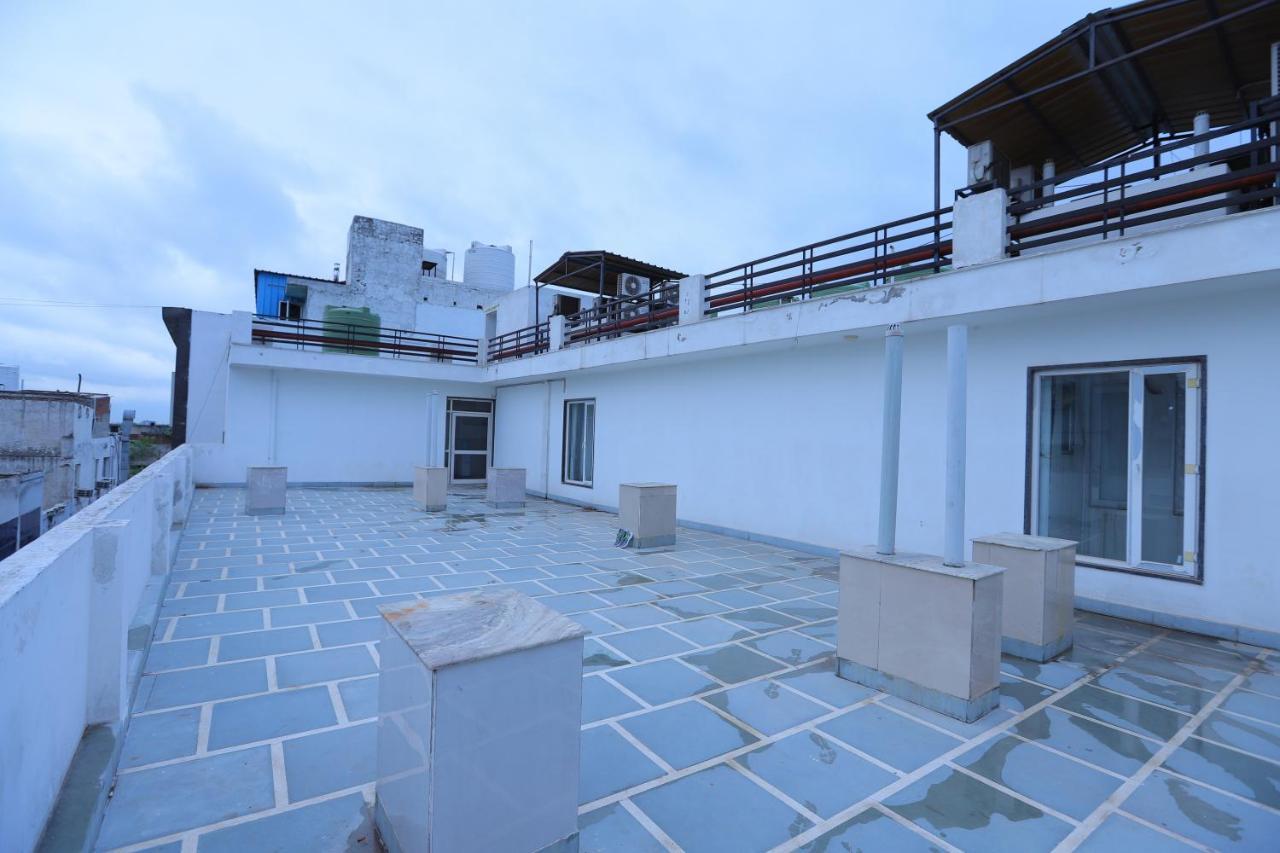 Stanley By Foxi Group- Near Delhi International Airport Hotel New Delhi