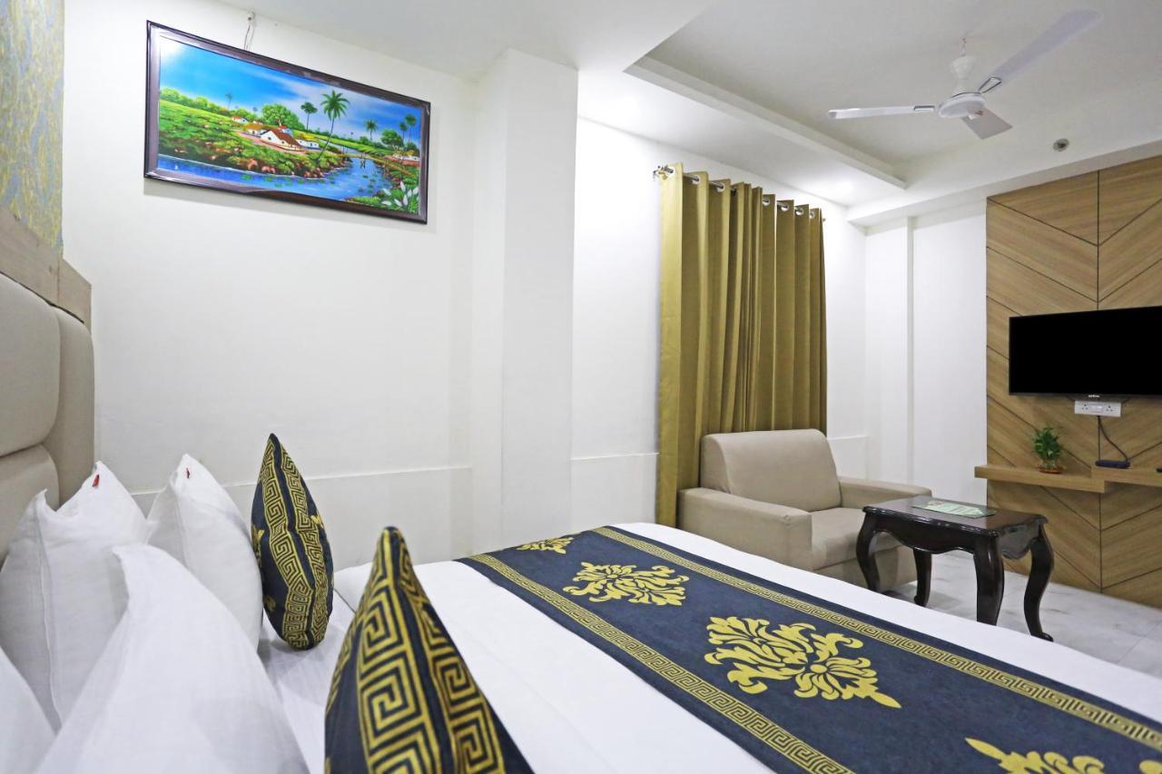 Decent - Delhi Airport Hotel